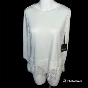 NWT Simply Vera Vera Wang women’s small white long sleeve lace hem shirt